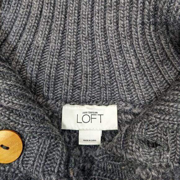 Loft Cowl Neck Button Front Shawl Size M - Picture 2 of 3